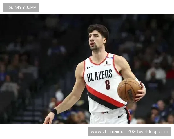 杨瀚森开拓者首日：拥抱阿夫迪亚，笑谈汉堡，16 号球衣开启新章